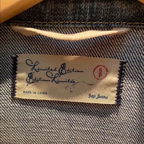 Blue Jean Jacket​​ - Picture 2 of 8